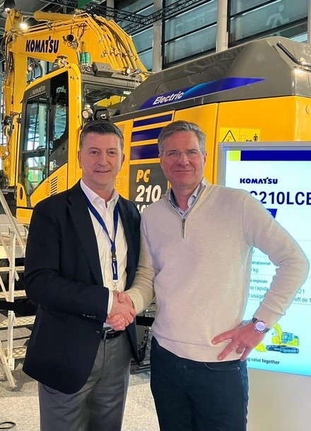 Van der Spek Vianen wird neuer Komatsu-Distributor in den Niederlanden 